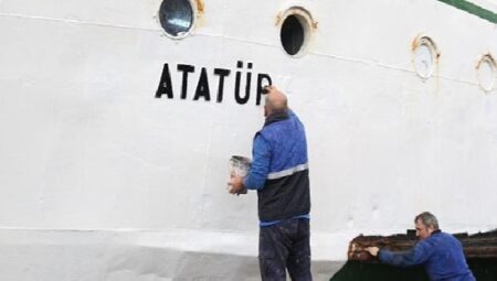 Atatürk Vapuru bakıma alındı