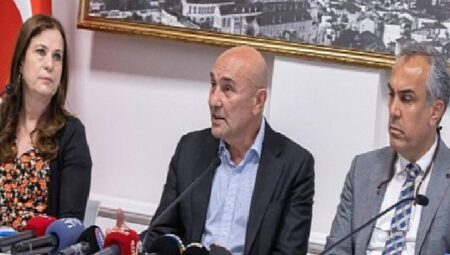 Başkan Soyer’Balçova Arsa Mağdurları’na müjde “Sadece imar hakkı değil, konutların anahtarlarını da vereceğiz”