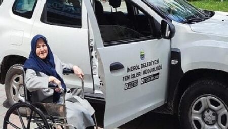 Büyüklerimiz Sandığa İnegöl Belediyesi İle Ulaştı