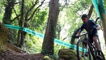 Dostum Bisiklet Sporcusu Dünyaca Ünlü Rakiplerle Yarıştı