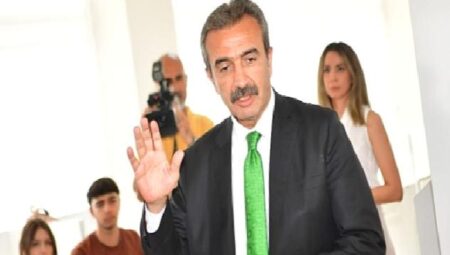 Soner Çetin gençlerle buluştu