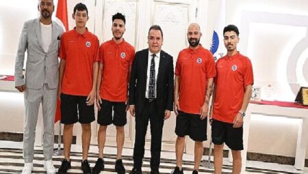 Ayak Tenis takımı Türkiye Şampiyonasına gidiyor