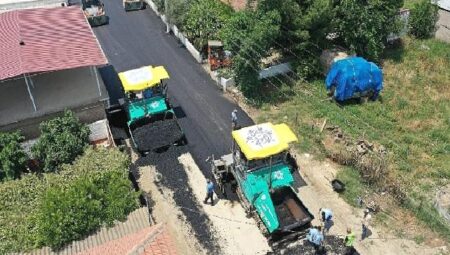 Aydın Büyükşehir Belediyesi Çine Kahraman Mahallesi yolunu yeniliyor