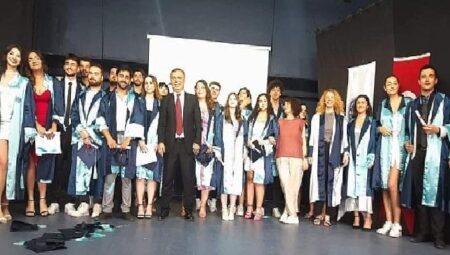EÜ Çeşme Turizm Fakültesi çatısı altında ilk mezunlarını verdi