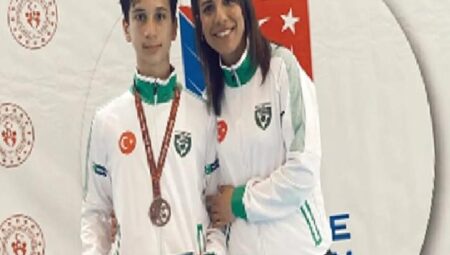 İzmir Yeşilay Spor Kulübü’nden art arda başarı 
