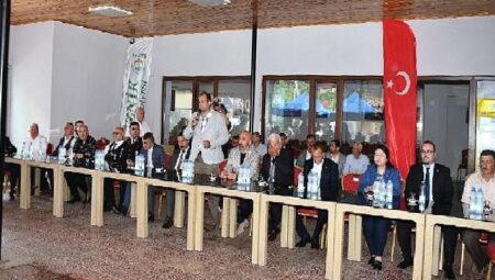 İznik’te bayramlaşma töreni düzenlendi