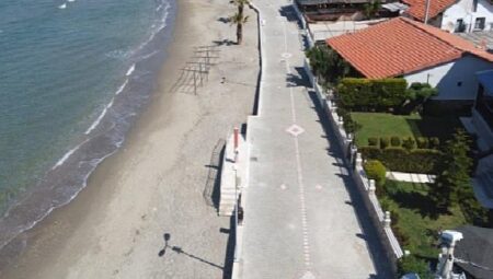 Menderes Belediyesi tarafından Özdere 14 Evler Sahil Yolu yapılan çalışma ile yenilendi
