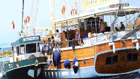 Muğla Büyükşehir 7 Atık Alım Teknesiyle Bayram Yoğunluğuna Hazır
