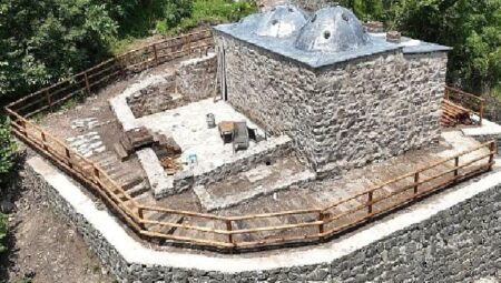Yukarı Ulaşlı Tarihi Hamamın restorasyonu tamamlanıyor