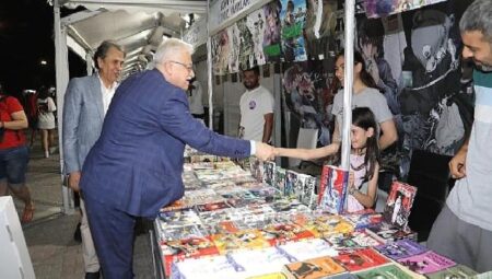 4: Burhaniye kitap fuarı açıldı 