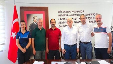 Burhaniye Belediyesi’nde en düşük işçi maaşı 11.400 TL’den 18.625 TL’ye yükseldi!