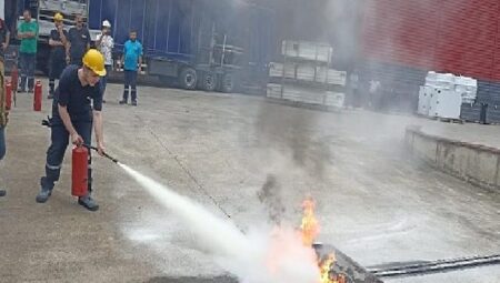 Büyükşehir İtfaiyesi eğitimlerine devam ediyor