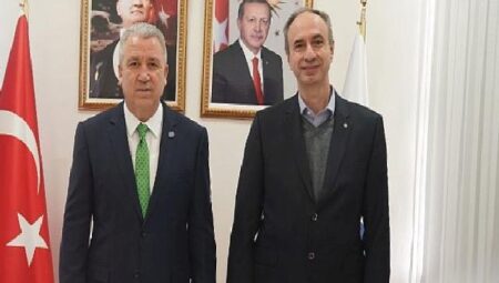 Egeli akademisyenler, hurda incirlerden bakteriyel selüloz üretimi ile ekonomiye katkı sağlayacak