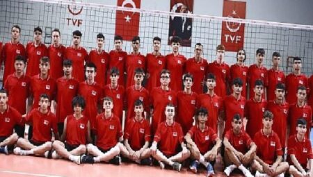 Harran Üniversitesi’nde Milli Sporcular Yetişmeye Devam Ediyor