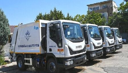 Karabağlar Belediyesi araç filosunu gençleştirmeye devam ediyor