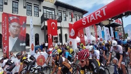 100. Yıl Cumhuriyet Bisiklet Turu 2. Etabı Amasya-Havza Sona Erdi
