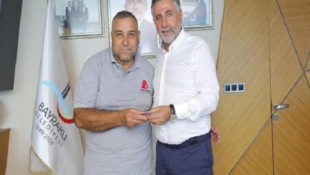 Belediye işçisinden örnek davranış Sokakta bulduğu 15 bin lirayı sahibine teslim etti