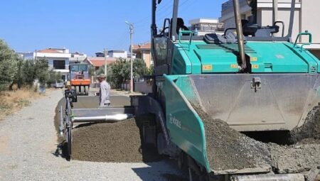 Burhaniye Belediyesi’nden 11 Mahalle’de 100.000 M² Sathi Kaplama Yol Seferberliği!
