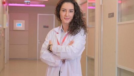 Dijitalleşme aramıza girdi, duygusal bağlar ve derin ilişkiler azalıyor