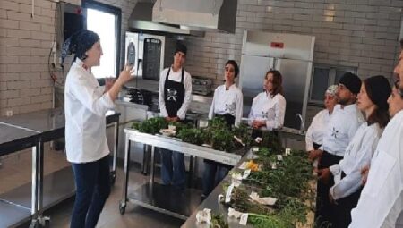 EÜ Turizm Fakültesi Gastronomi Akademisi toplumsal eğitim programlarına yenilerini ekliyor