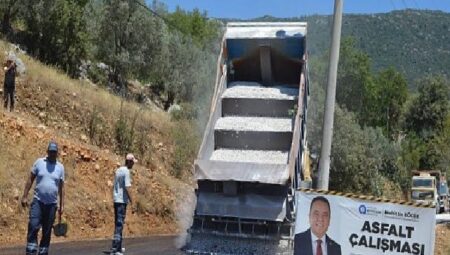 Hacıoğlan ve Sarıbelen grup yolunda asfalt çalışması