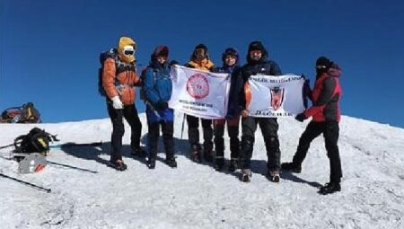 İnegöllü Dağcılar Yazdan Kışa Yürüdü