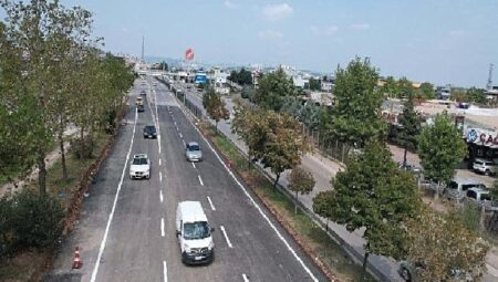Ömer Türkçakal Bulvarı trafiğe açıldı