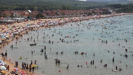 Sahillerde 546 kişi boğulmaktan kurtarıldı