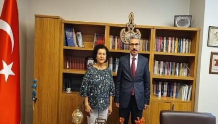 Üsküdar Kaymakamı, Üsküdar Üniversitesi Rektörü’nü ziyaret etti. Öğrencilerin konforu için üniversite ve kaymakamlık birlikte çalışacak