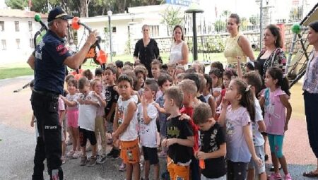 Aydın Büyükşehir Belediyesi İtfaiyecilik Haftası’nda Miniklere Eğitim Verdi