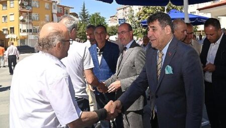 Başkan Pekyatırmacı Hacıkaymak Mahallesi’nde vatandaşlarla buluştu