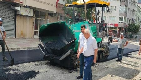 Başkan Selvitopu asfalt çalışmalarını yine yerinde denetledi