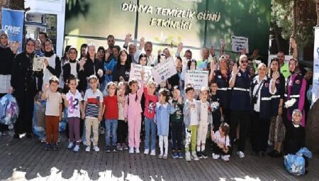 Canikli Gençler Temiz Bir Dünya İçin El Ele Verdi 