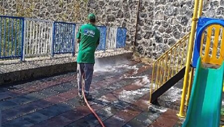 Canik’te Parklar Tertemiz 