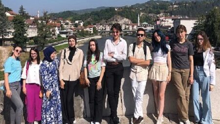 Kartepe’nin gençleri başarı ödülüne kavuştu