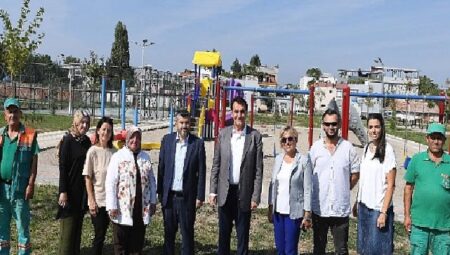 Osmangazi’de Parklar Yenileniyor