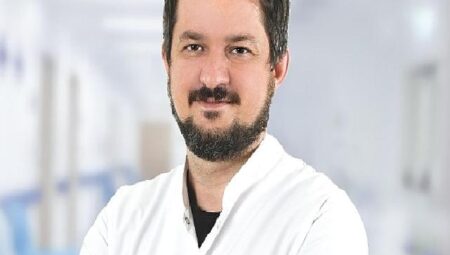 “Travma Olmaksızın Ayak Bileğinde Ortaya Çıkan Ağrılar Farklı Hastalıkların Habercisi Olabilir!”