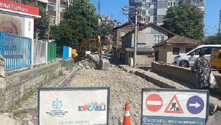 Yenidoğan Derince Caddesi’nin Çehresi Değişiyor