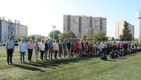 Başkan Tugay’dan Amatör Spor Kulüplerine Destek
