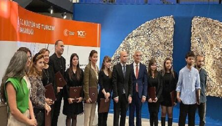 Genç sanatçılar eserleri ile izmir kültür sanat fabrikası’nda