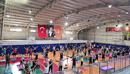 Karşıyakalılar Güne Sporla Başlıyor