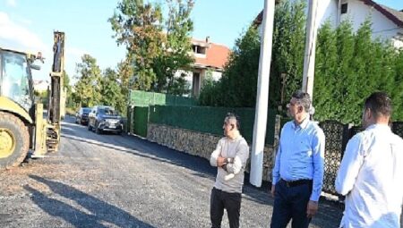 Kartepe’de Beş Caddeye 3250 Ton Asfalt Serildi
