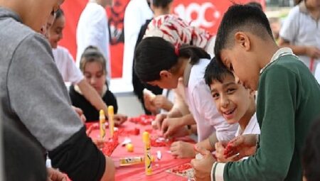 Kartepeli miniklerin 100.yıl coşkusu
