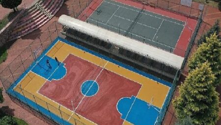 188 okula basket ve voleybol sahası