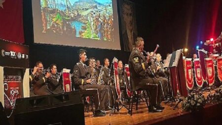 AKM’de, “Ege Ordu Bölge Bando Komutanlığı” konseri