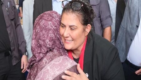 Aydın Büyükşehir Belediye Başkanı Özlem Çerçioğlu Sökeli vatandaşlarla buluştu.