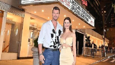 Başrollerini Kıvanç Tatlıtuğ ve Beren Saat’in paylaştığı yeni Netflix filmi İstanbul İçin Son Çağrı’nın özel gösterimi New York’ta gerçekleşti