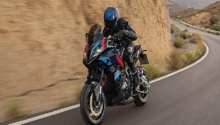 BMW Motorrad’ın 100. Yılında Üçüncü M Modeli: Yeni BMW M 1000 XR