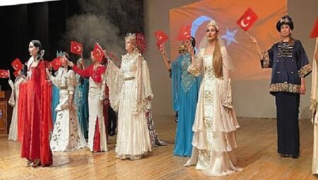 Ege Üniversitesinde Türk Kültürünün Zengin Giyim Kuşam Mirası Sergilendi