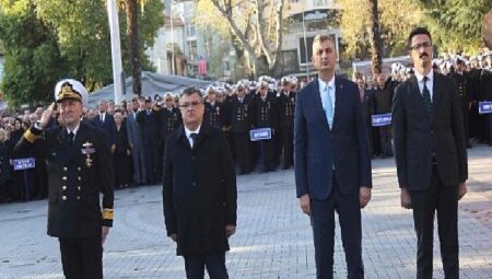 Gazi Mustafa Kemal Atatürk gölcük’te törenle anıldı